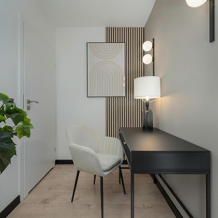 Wroclavia Apartments Dyrekcyjna By Noclegi Renters Breslavia Esterno foto