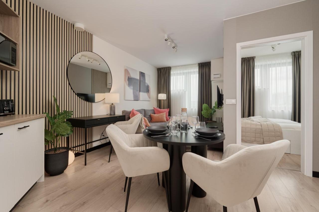 Wroclavia Apartments Dyrekcyjna By Noclegi Renters Breslavia Esterno foto