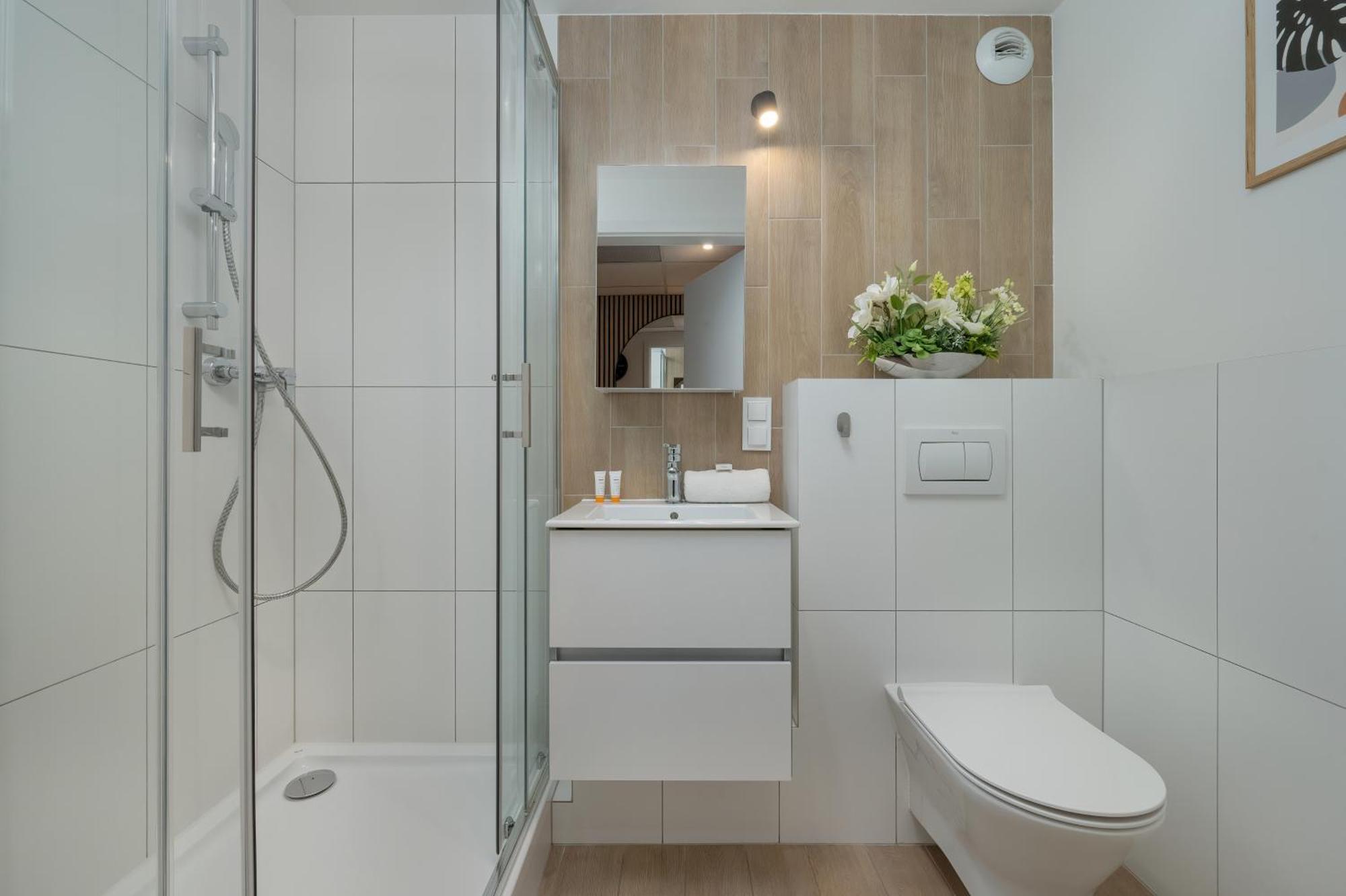 Wroclavia Apartments Dyrekcyjna By Noclegi Renters Breslavia Esterno foto