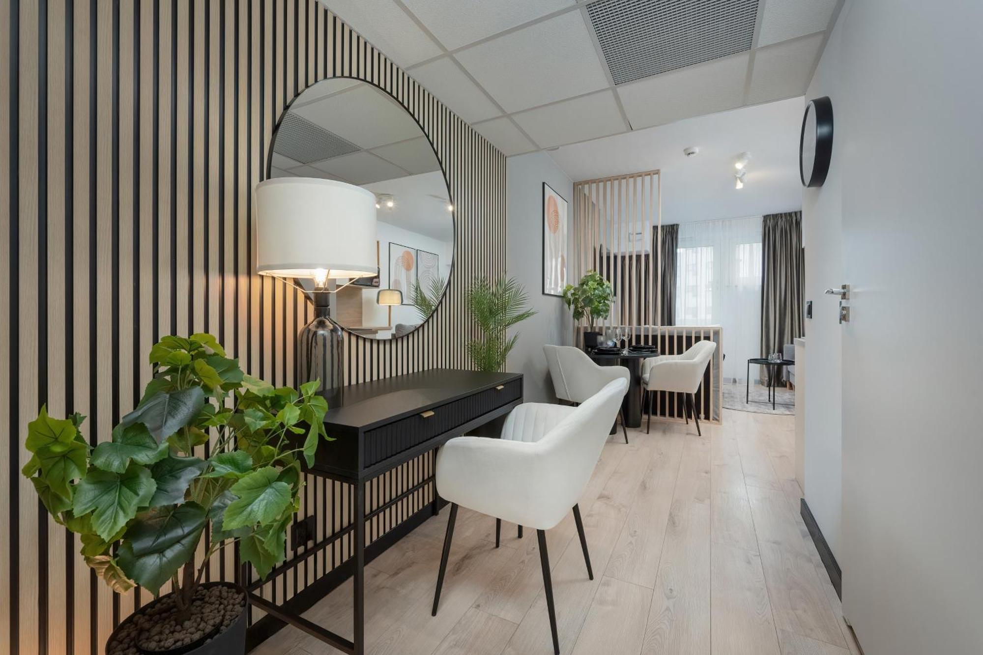 Wroclavia Apartments Dyrekcyjna By Noclegi Renters Breslavia Esterno foto